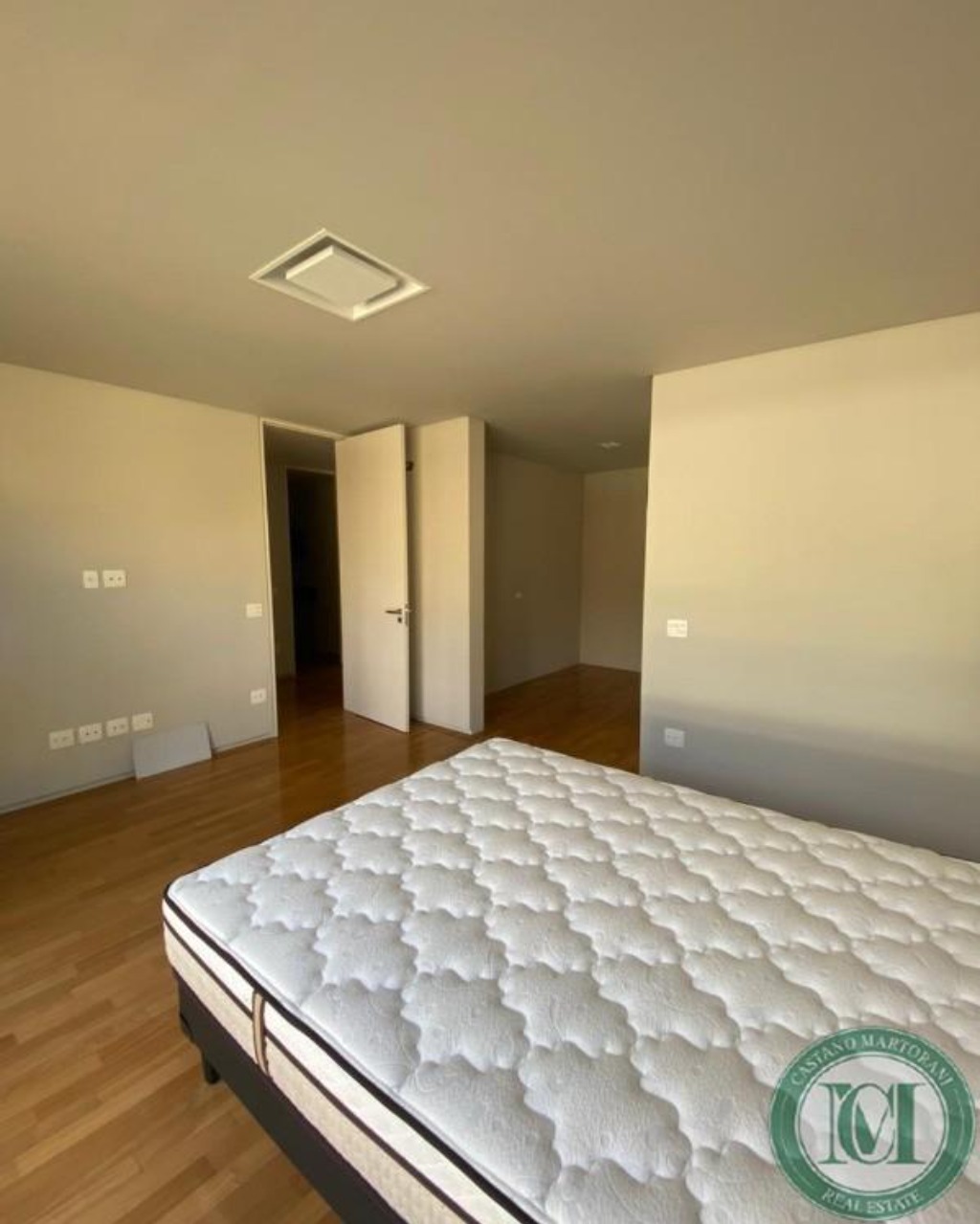 Casa de Condomínio à venda com 5 quartos, 1042m² - Foto 11