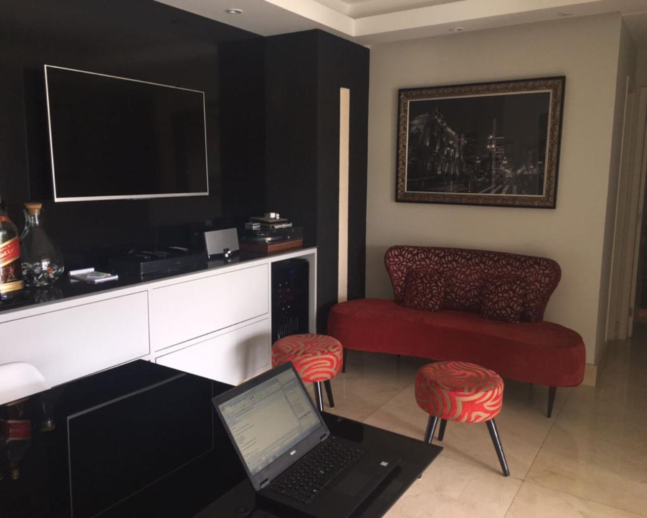 Apartamento à venda com 1 quarto, 79m² - Foto 1