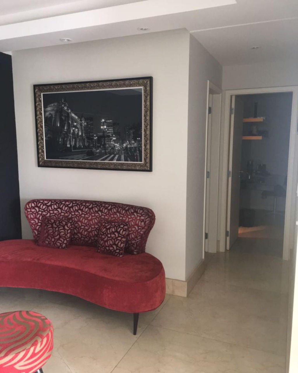 Apartamento à venda com 1 quarto, 79m² - Foto 2