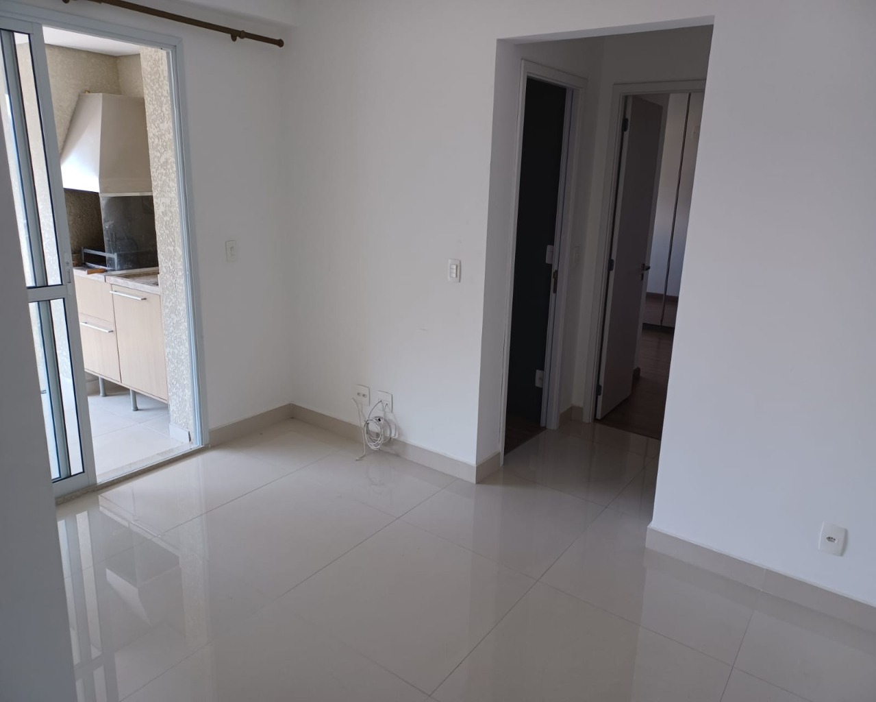 Apartamento para alugar com 2 quartos, 65m² - Foto 7