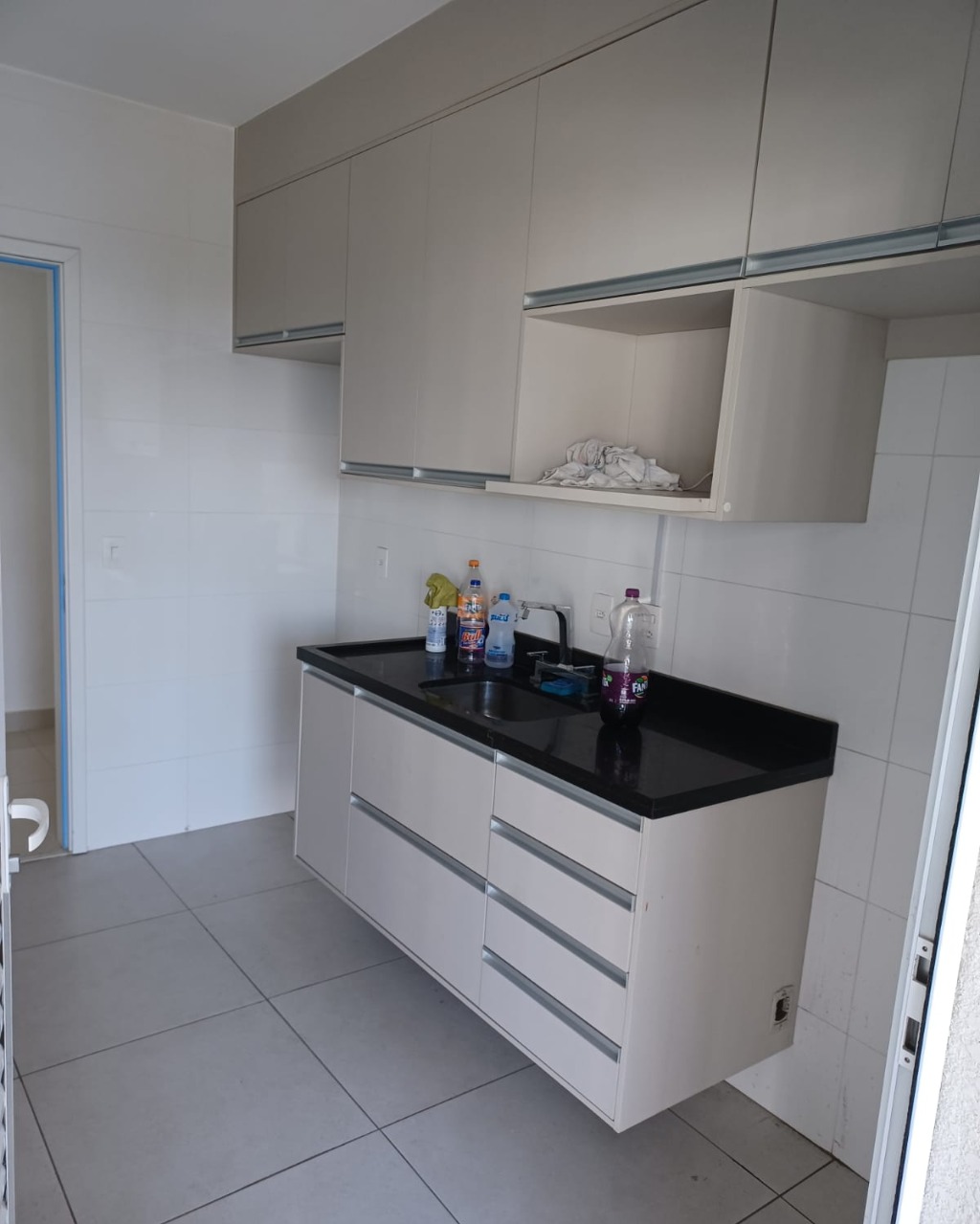 Apartamento para alugar com 2 quartos, 65m² - Foto 4