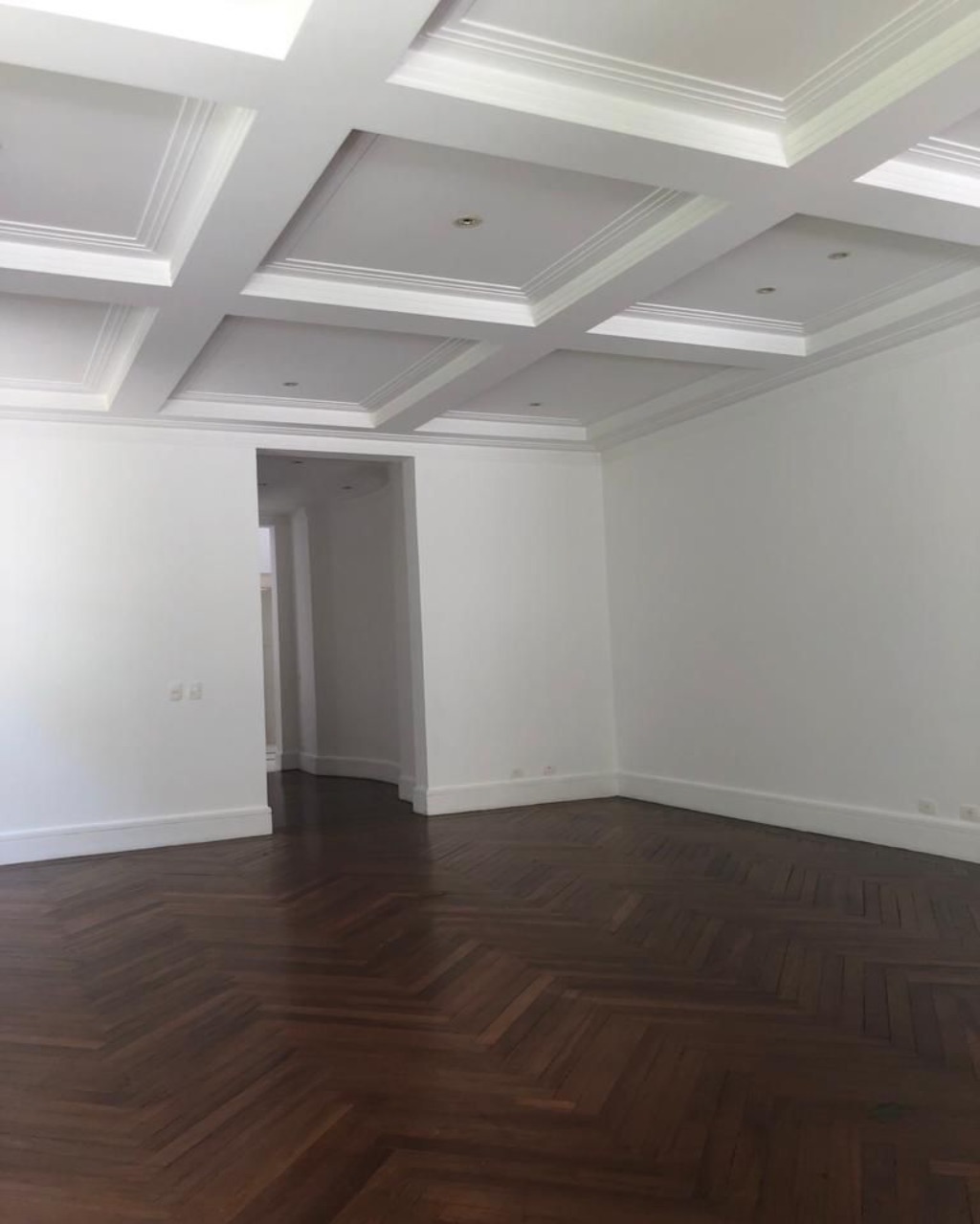 Casa à venda com 4 quartos, 550m² - Foto 6