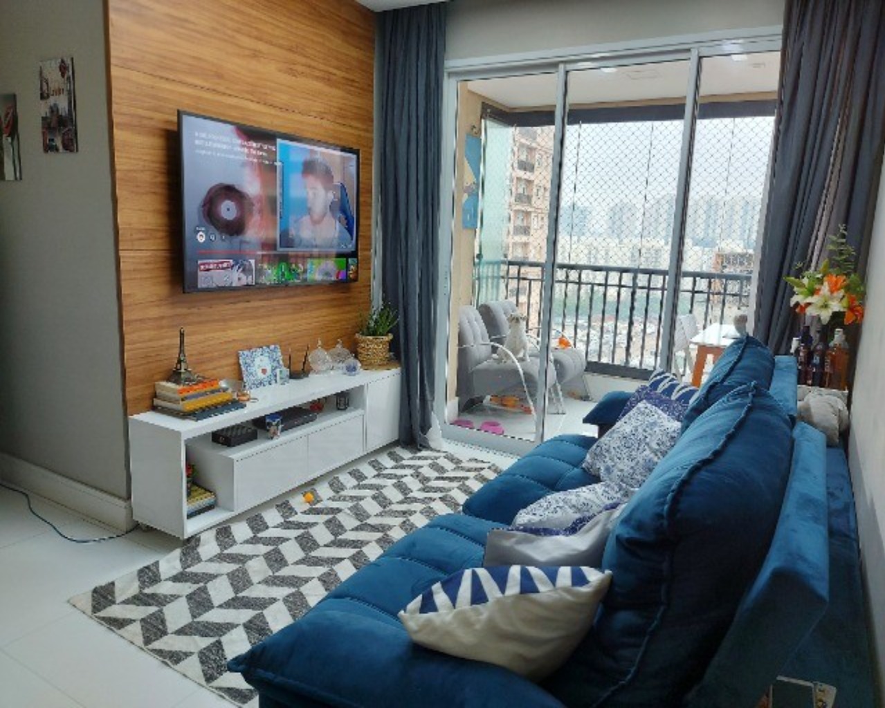 Apartamento à venda com 3 quartos, 81m² - Foto 1