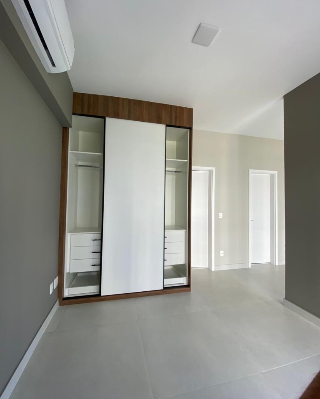 Apartamento para alugar com 1 quarto, 49m² - Foto 17