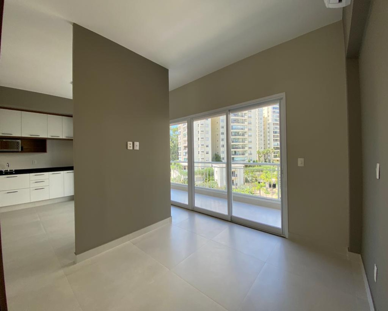 Apartamento para alugar com 1 quarto, 49m² - Foto 15