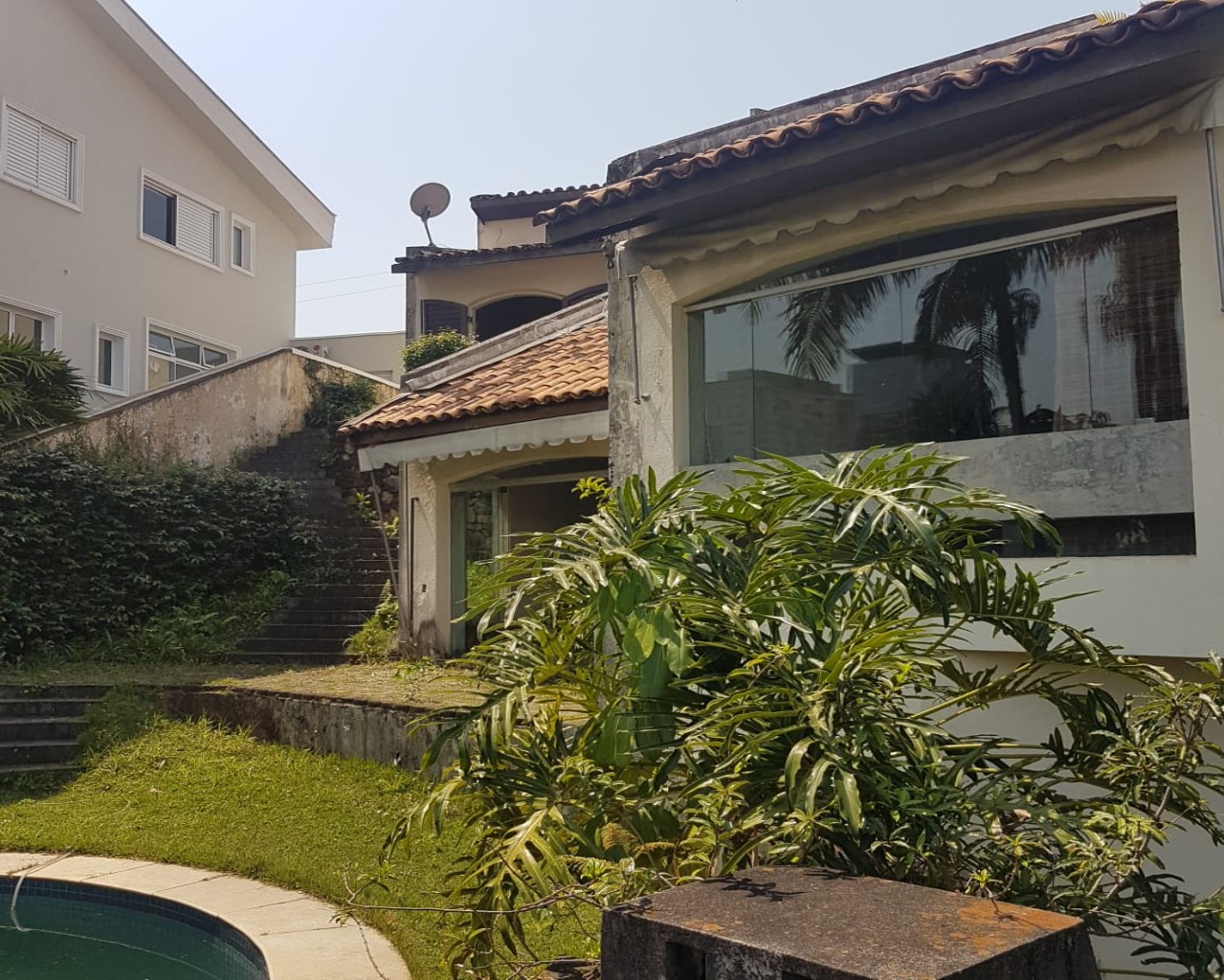 Casa à venda e aluguel com 3 quartos, 330m² - Foto 15