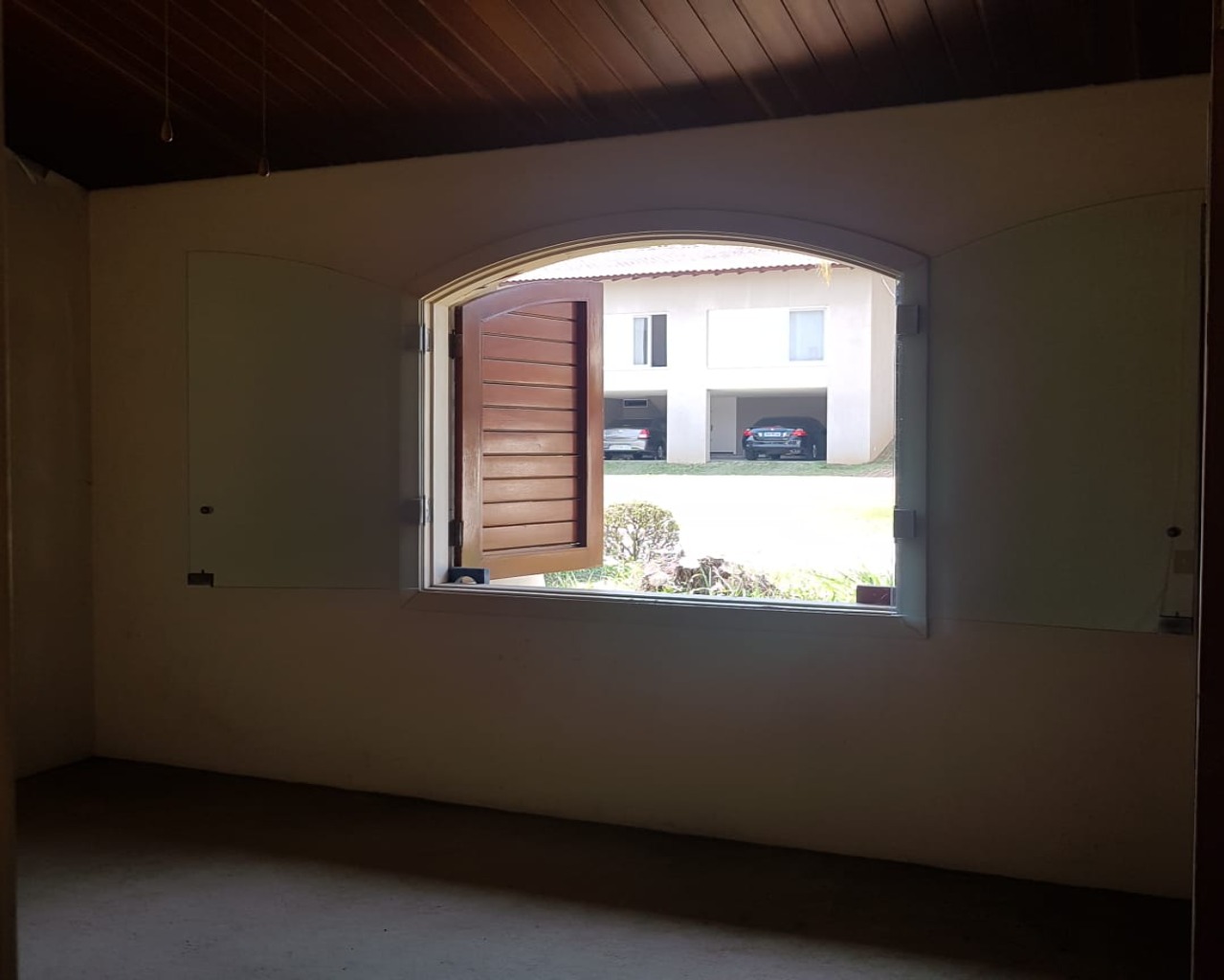 Casa à venda e aluguel com 3 quartos, 330m² - Foto 9