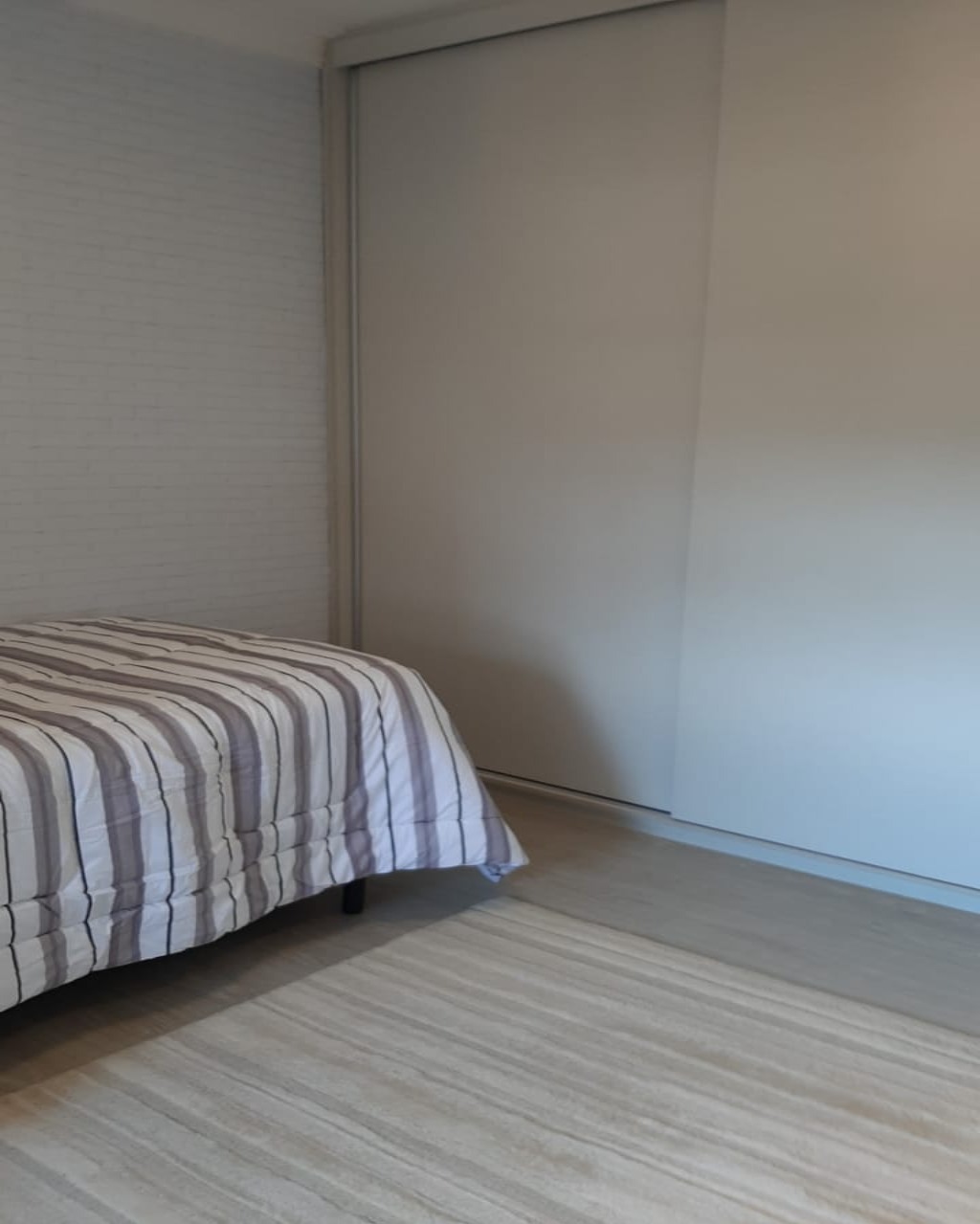 Apartamento à venda com 3 quartos, 156m² - Foto 2