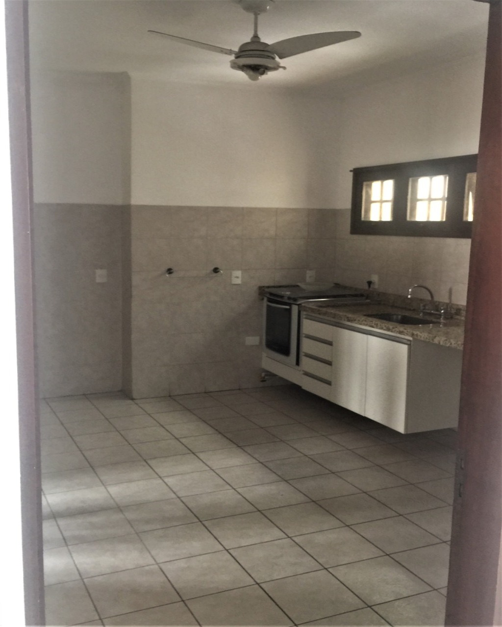 Casa de Condomínio à venda e aluguel com 3 quartos, 253m² - Foto 12