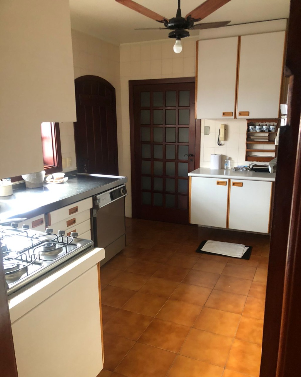 Casa de Condomínio à venda com 3 quartos, 400m² - Foto 2