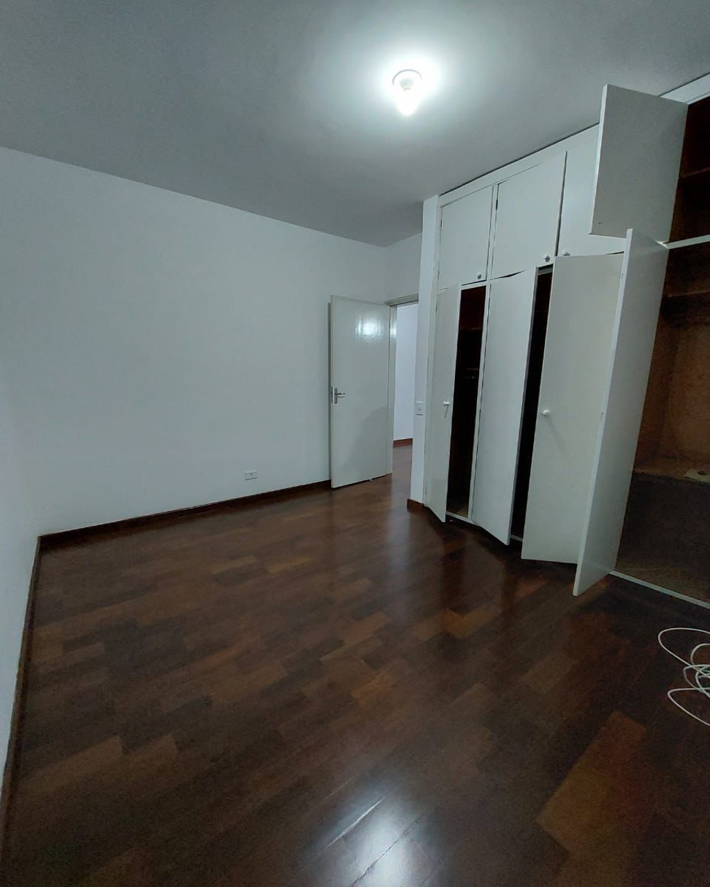 Casa de Condomínio à venda com 4 quartos, 270m² - Foto 24