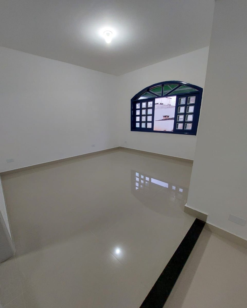 Casa de Condomínio à venda com 4 quartos, 270m² - Foto 8