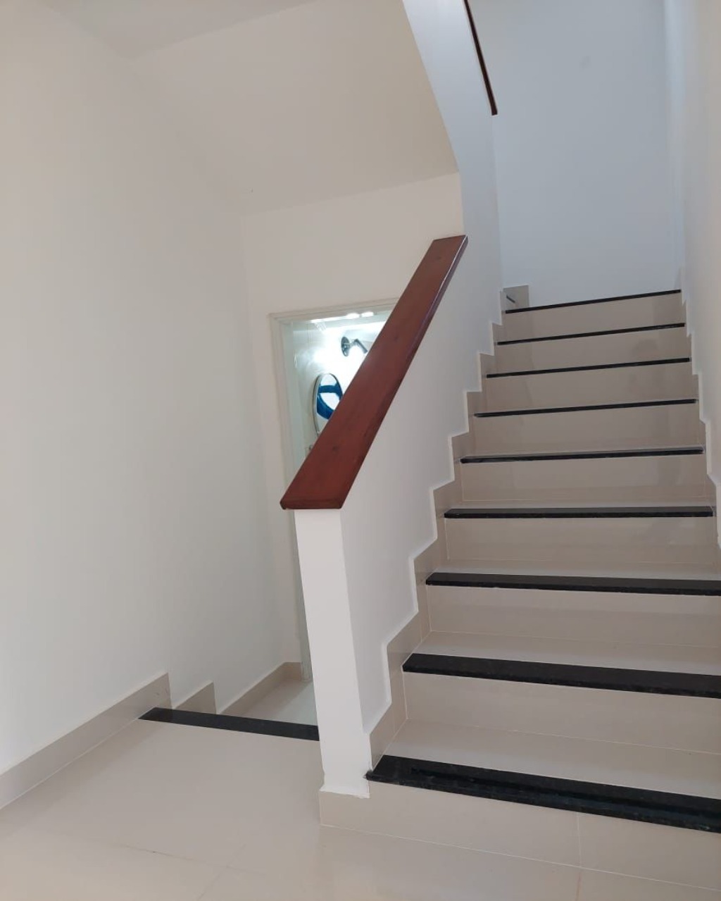 Casa de Condomínio à venda com 4 quartos, 270m² - Foto 12