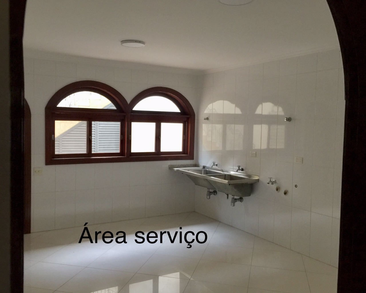 Casa à venda com 4 quartos, 1000m² - Foto 47