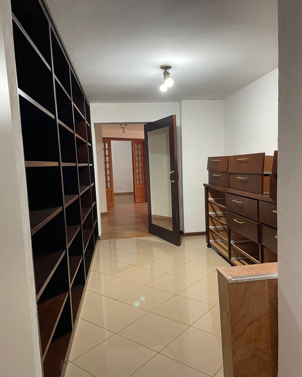 Casa de Condomínio à venda com 4 quartos, 950m² - Foto 34