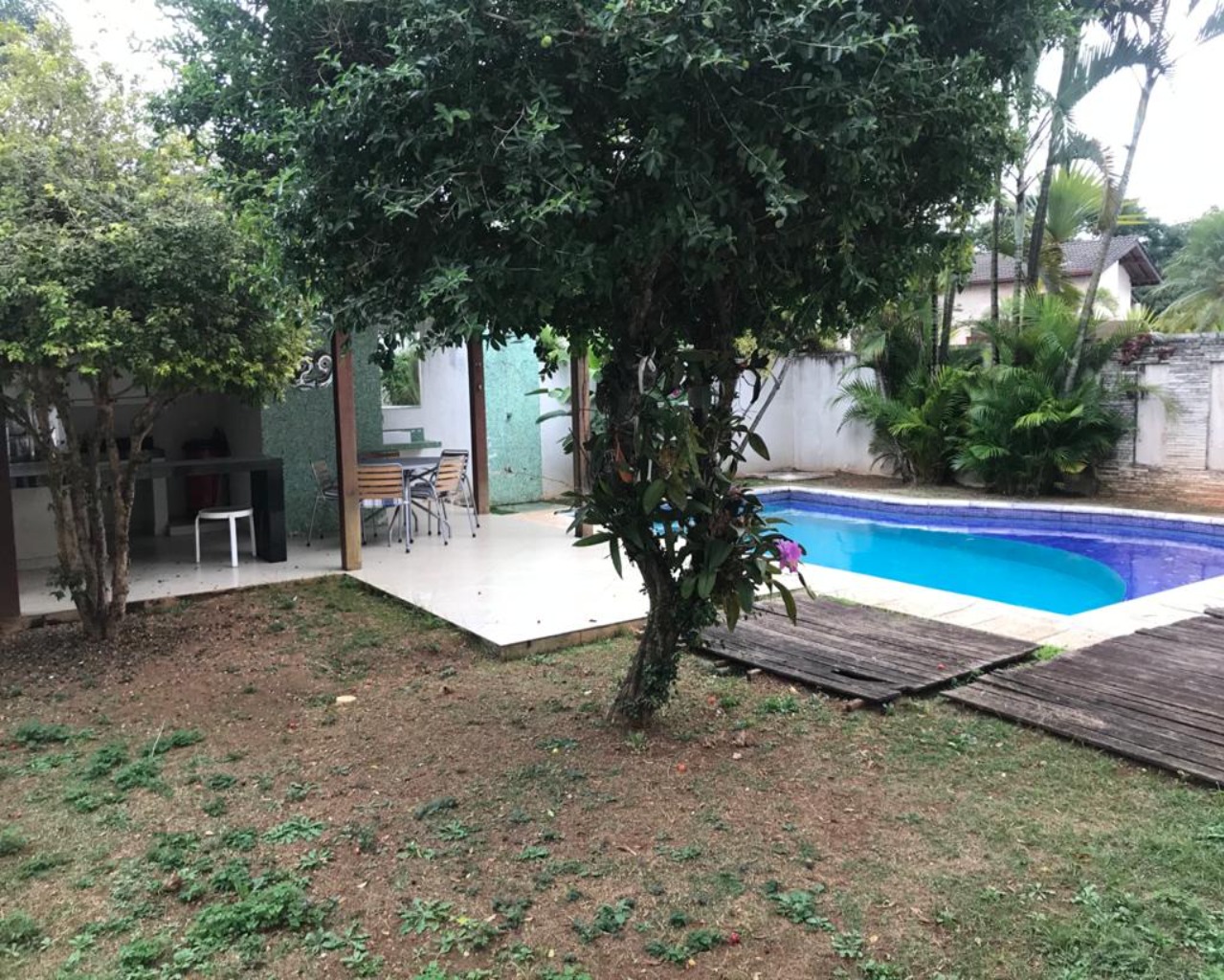 Casa de Condomínio à venda com 4 quartos, 395m² - Foto 2