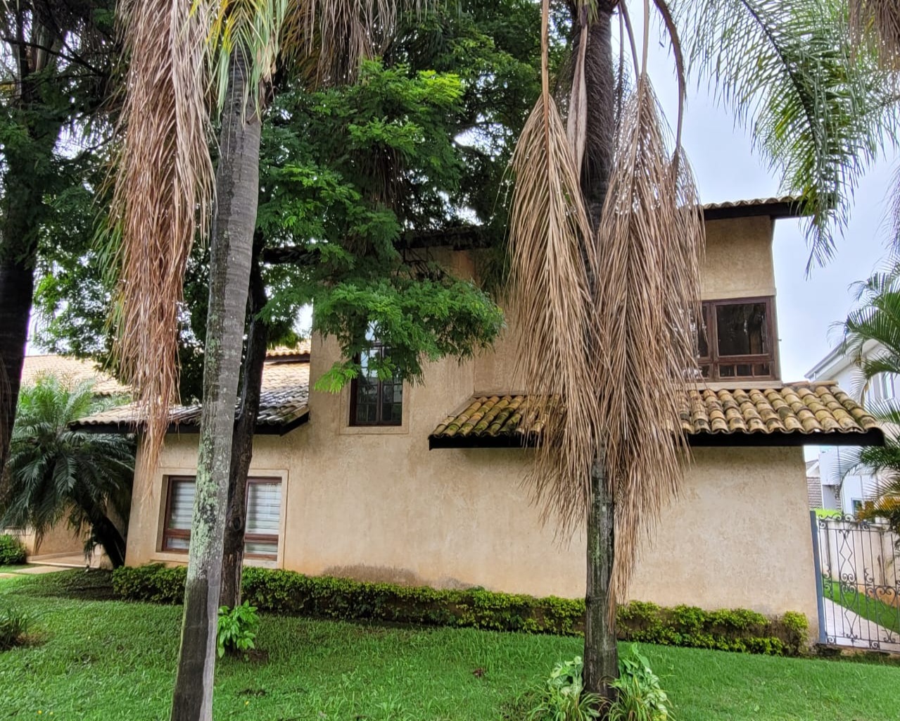 Casa de Condomínio à venda com 4 quartos, 950m² - Foto 4