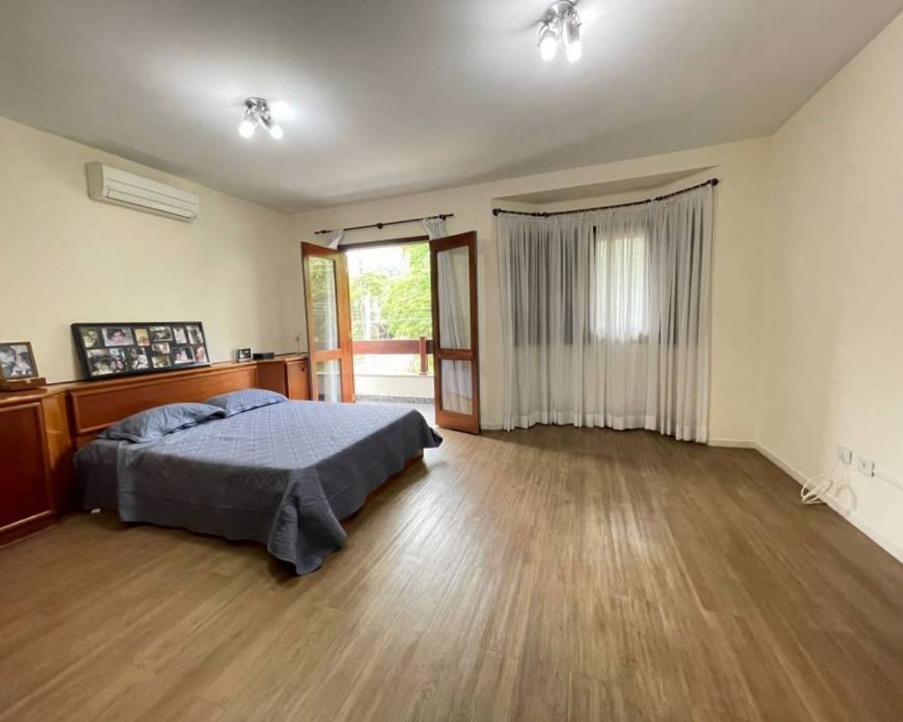 Casa de Condomínio à venda com 4 quartos, 302m² - Foto 23