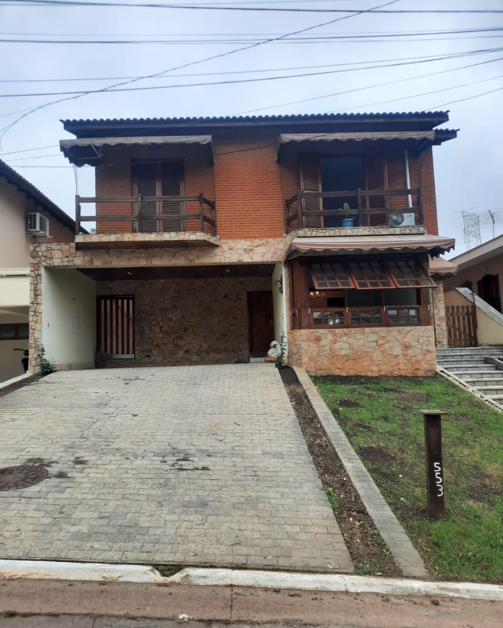 Casa de Condomínio à venda e aluguel com 3 quartos, 300m² - Foto 2