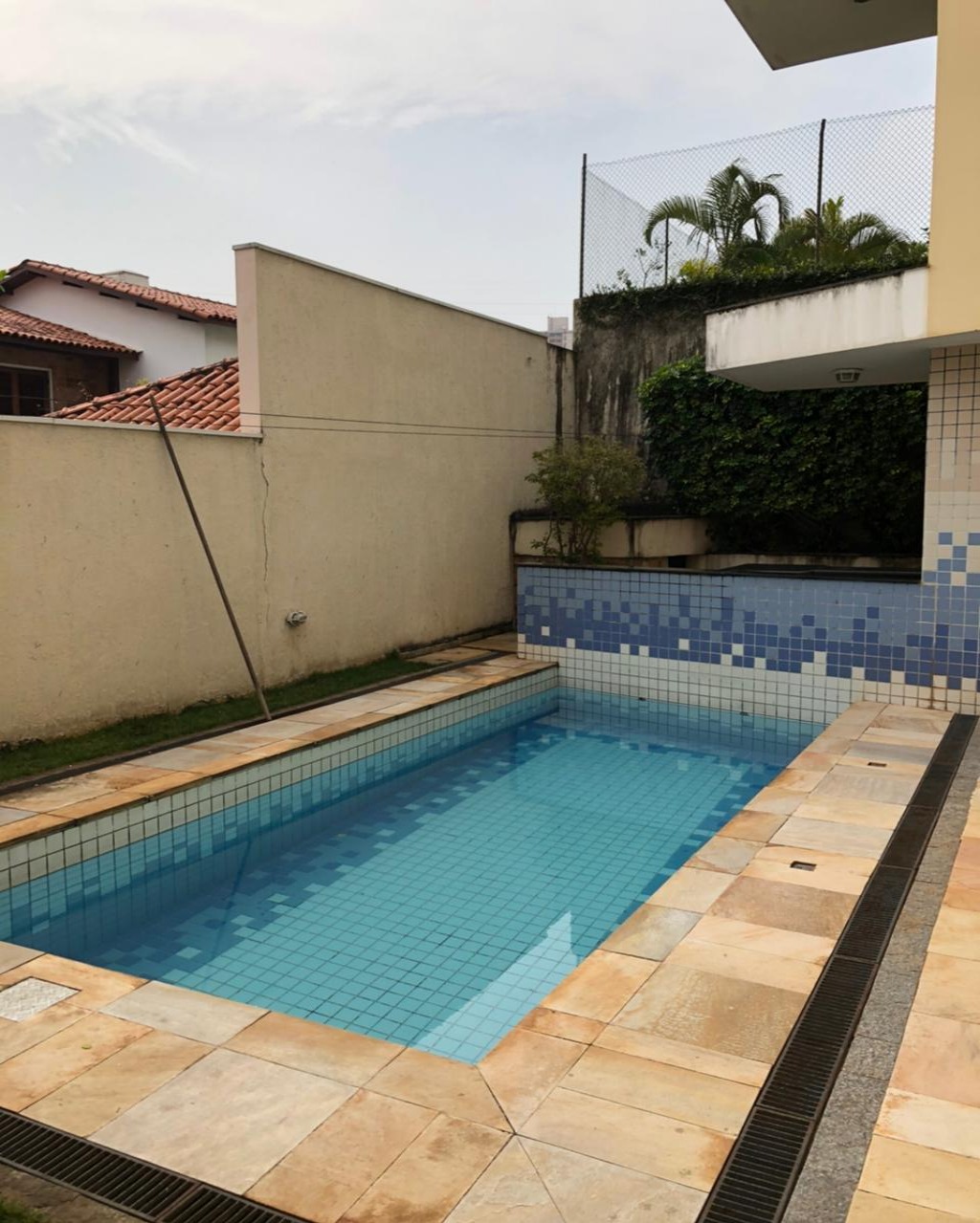 Casa de Condomínio à venda com 4 quartos, 475m² - Foto 4