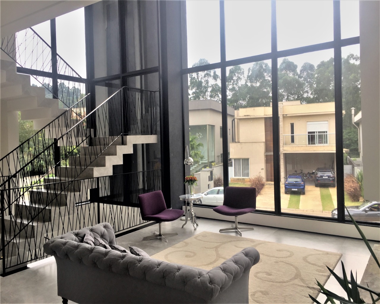 Casa à venda com 4 quartos, 555m² - Foto 2