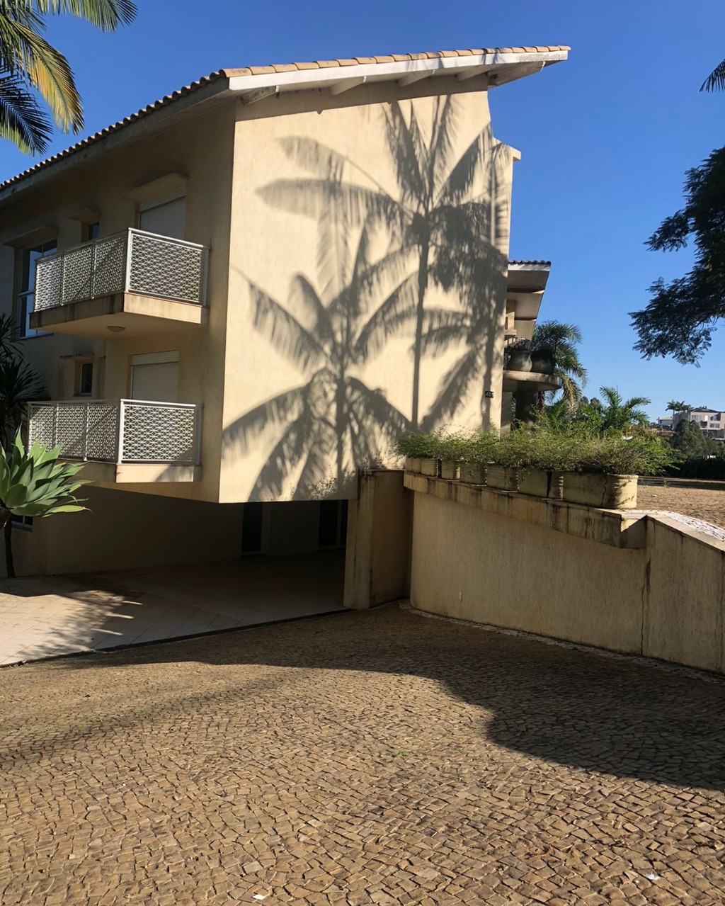 Casa à venda com 4 quartos, 700m² - Foto 1