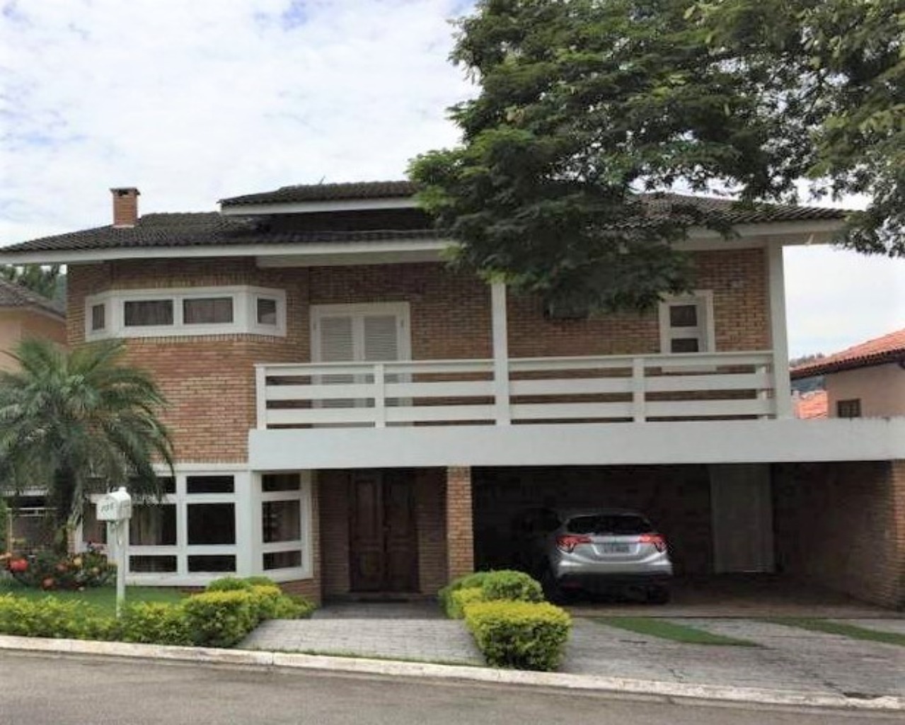 Casa de Condomínio à venda com 4 quartos, 480m² - Foto 1