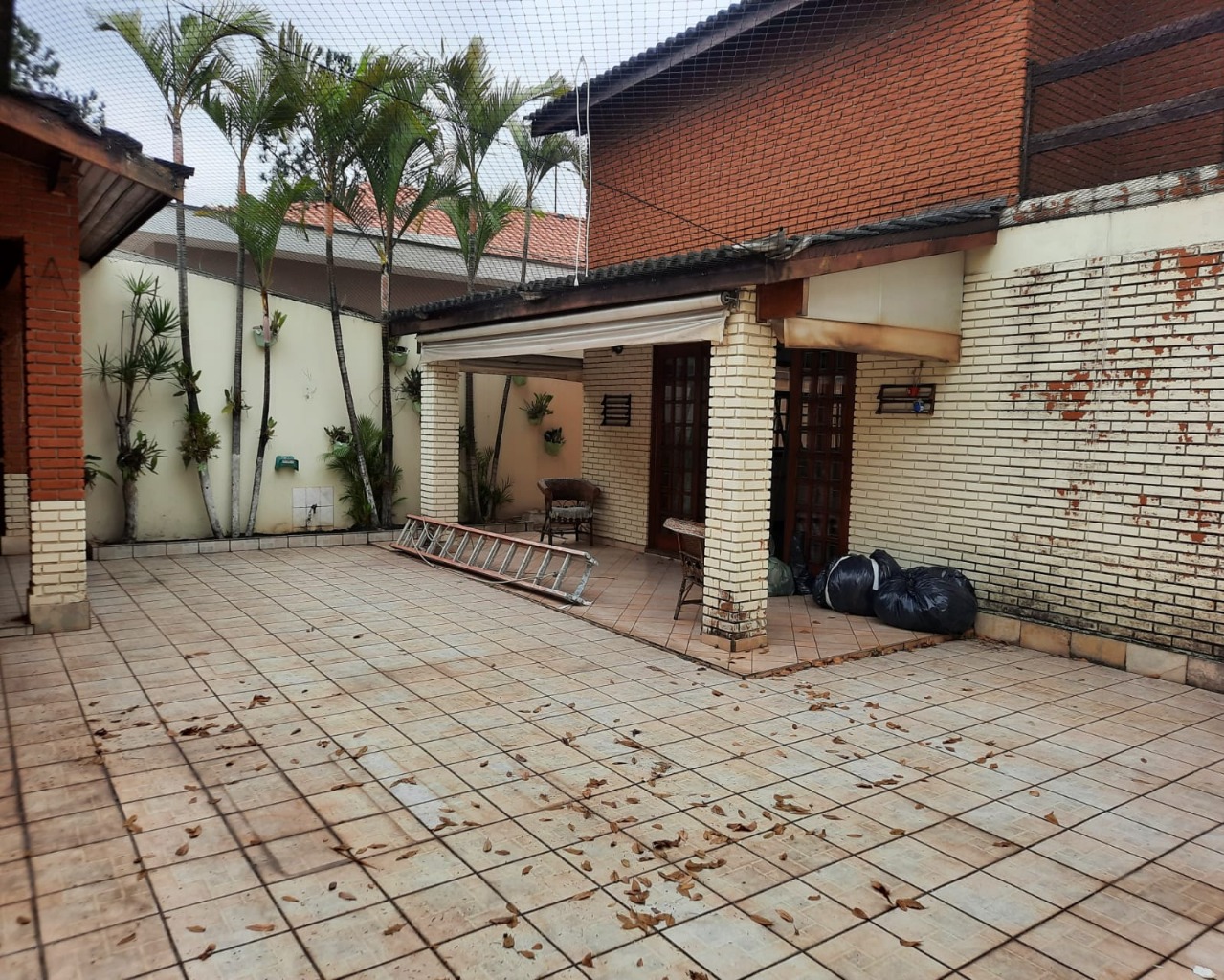 Casa de Condomínio à venda e aluguel com 3 quartos, 300m² - Foto 11