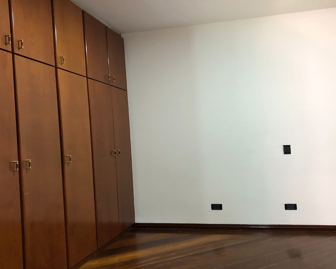 Casa para alugar com 3 quartos, 500m² - Foto 12