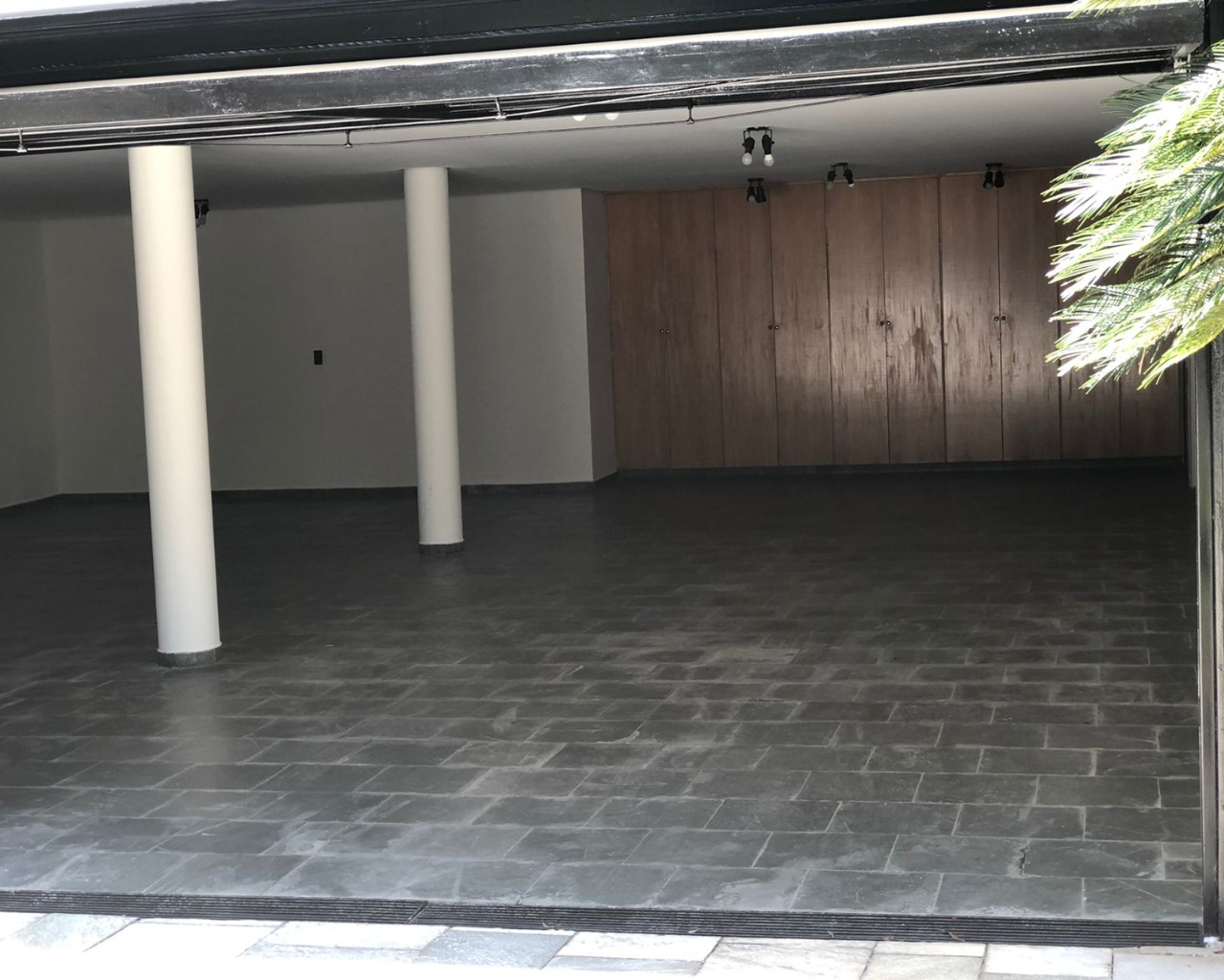 Casa para alugar com 3 quartos, 500m² - Foto 3