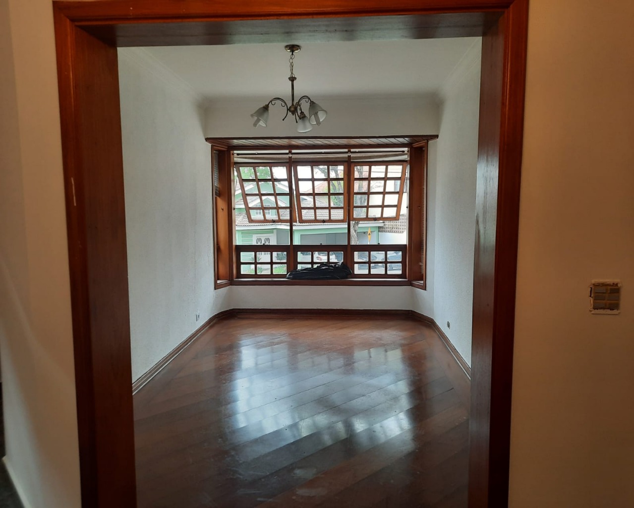 Casa de Condomínio à venda e aluguel com 3 quartos, 300m² - Foto 24