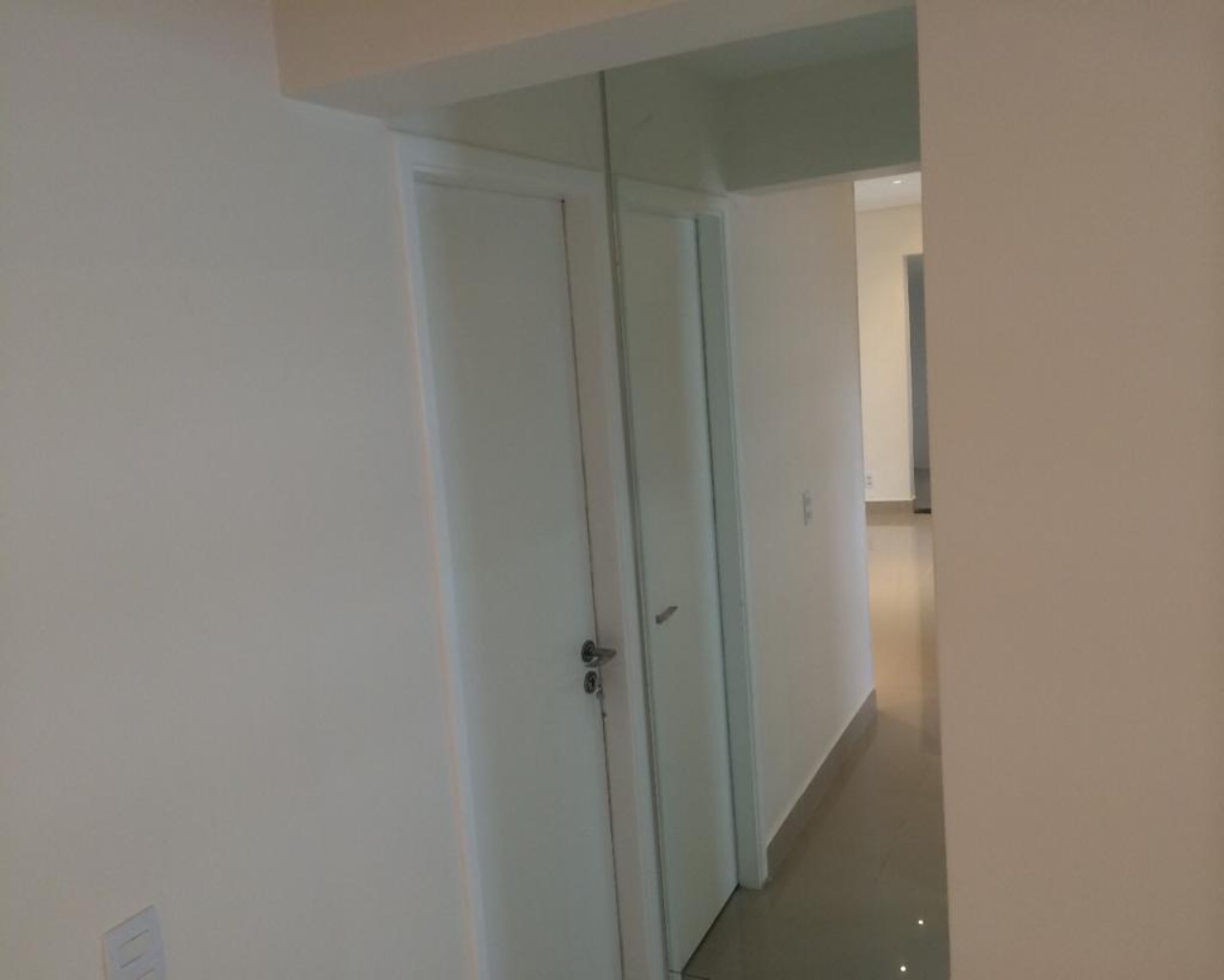 Apartamento à venda com 2 quartos, 107m² - Foto 9