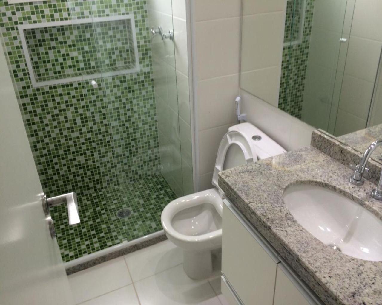 Apartamento à venda com 2 quartos, 107m² - Foto 8