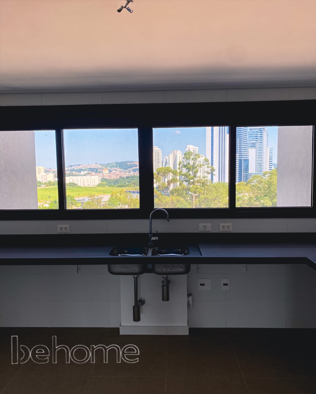 Apartamento à venda com 3 quartos, 410m² - Foto 2