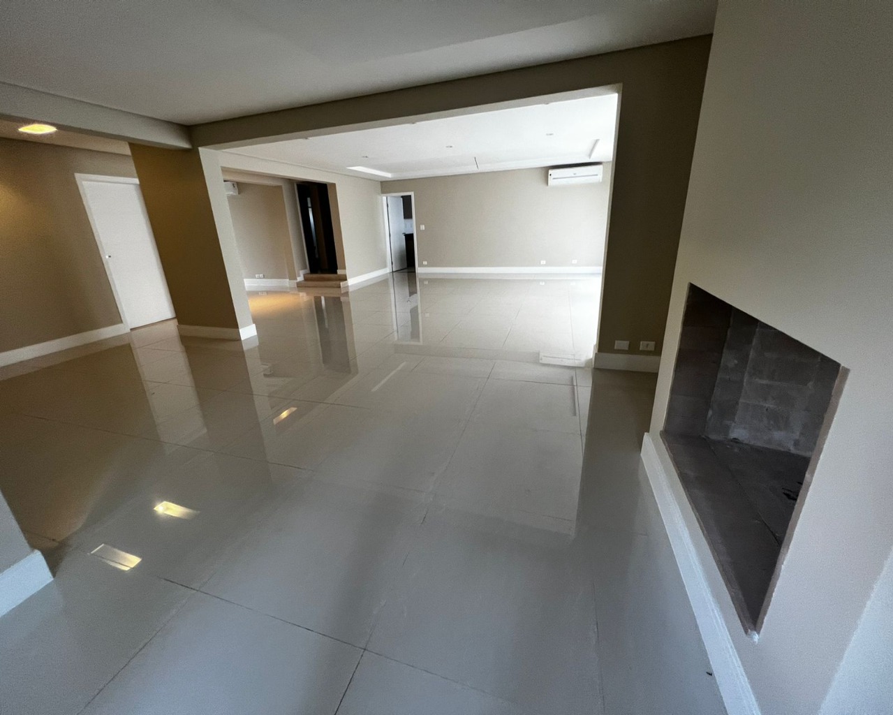 Casa de Condomínio à venda com 4 quartos, 401m² - Foto 12