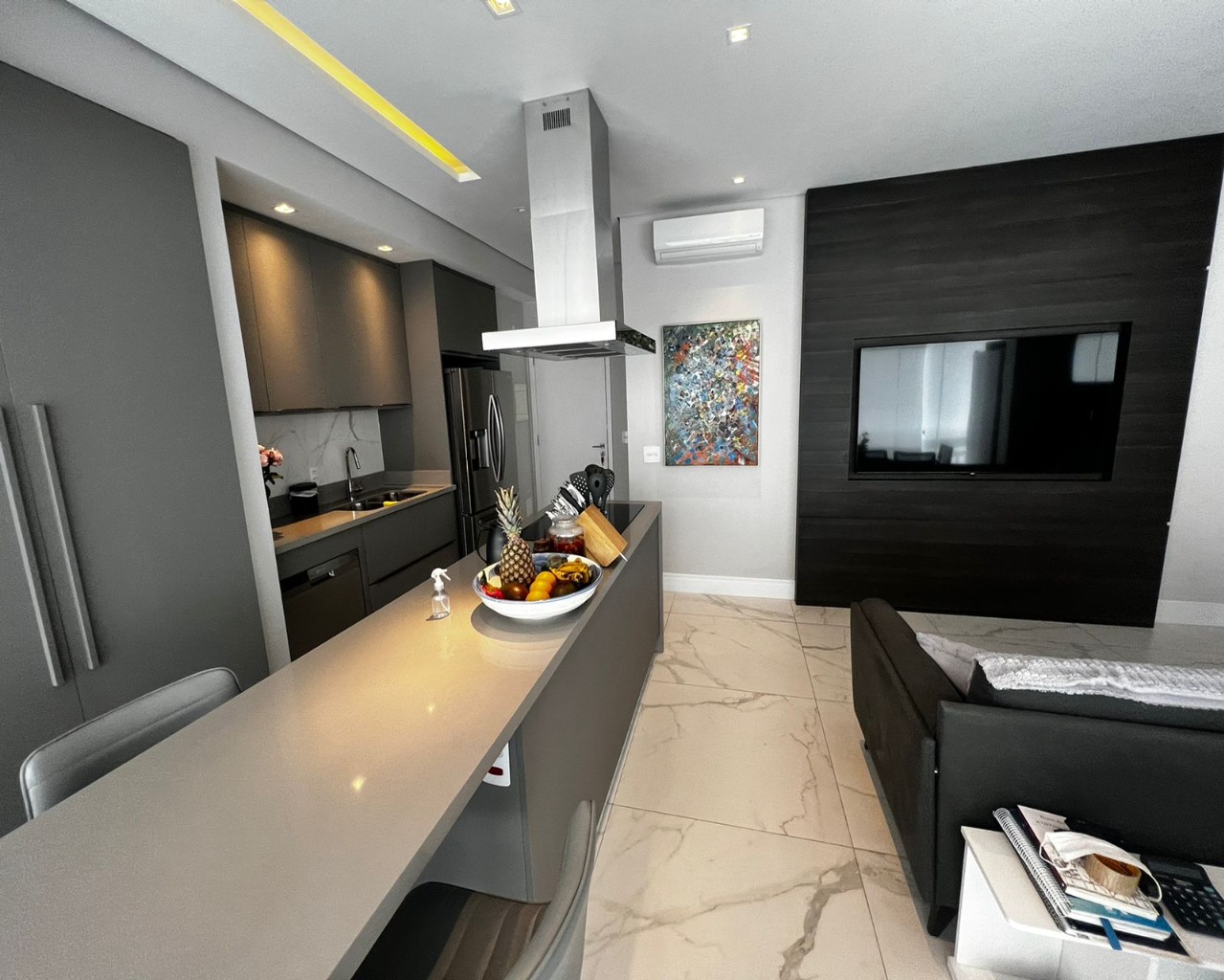 Apartamento à venda com 2 quartos, 100m² - Foto 1