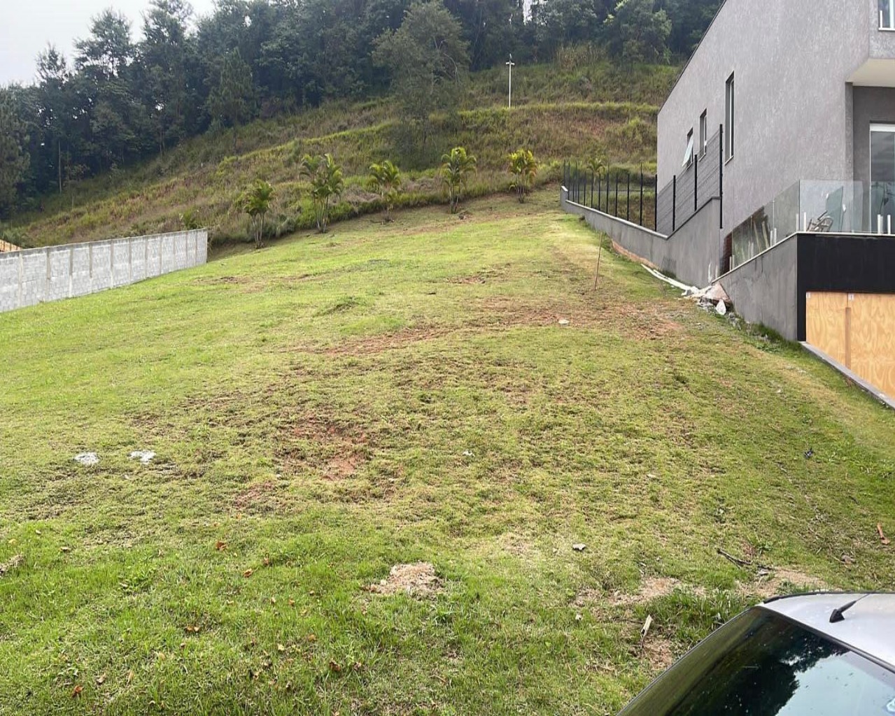 Terreno à venda, 711m² - Foto 1