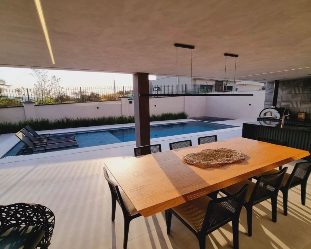 Casa à venda com 4 quartos, 360m² - Foto 9