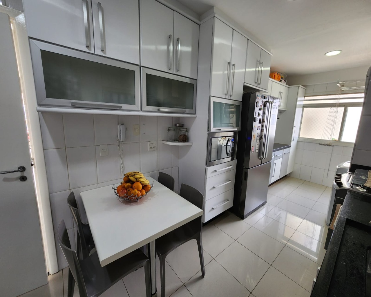 Apartamento à venda com 3 quartos, 133m² - Foto 10