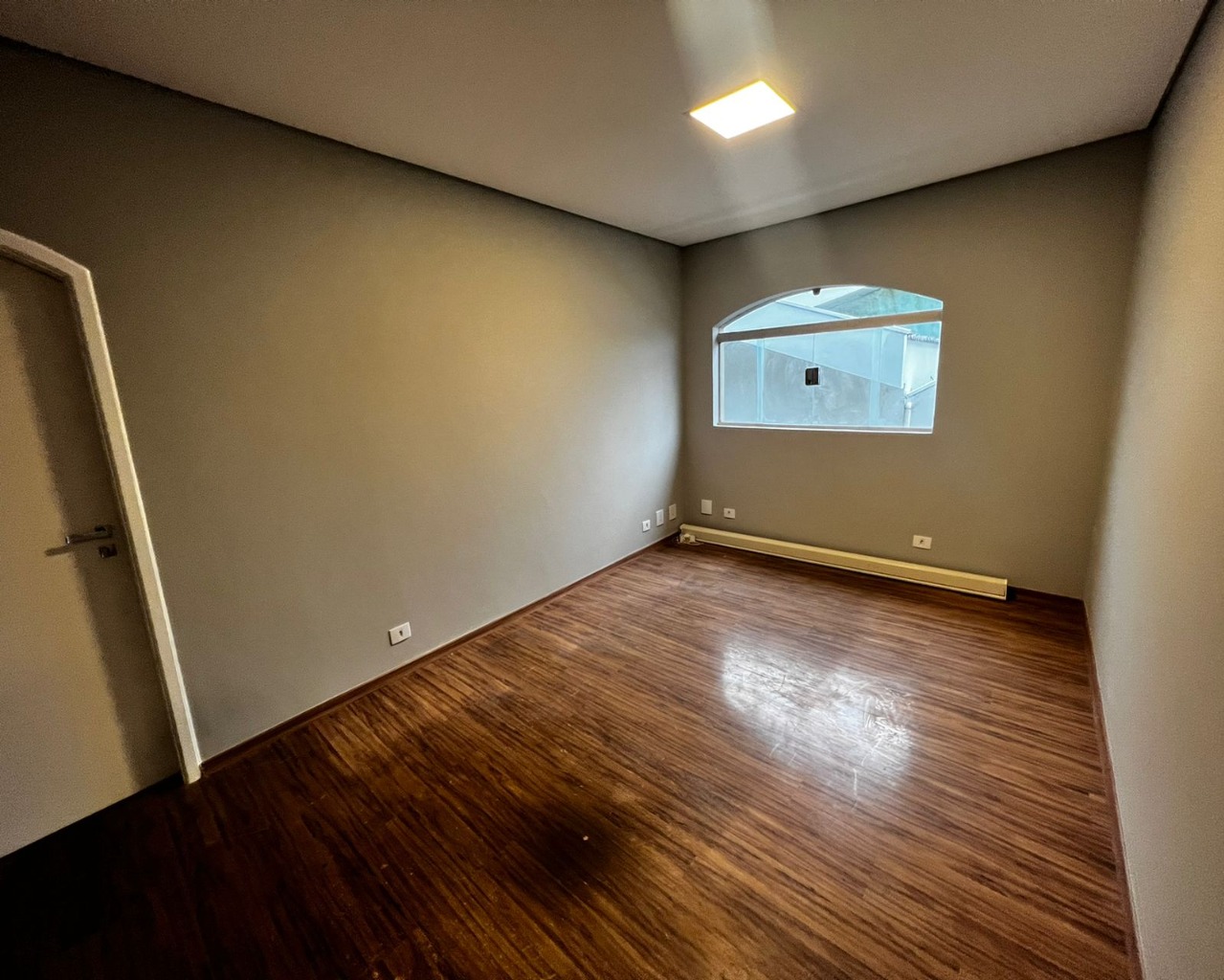 Casa à venda com 4 quartos, 350m² - Foto 5