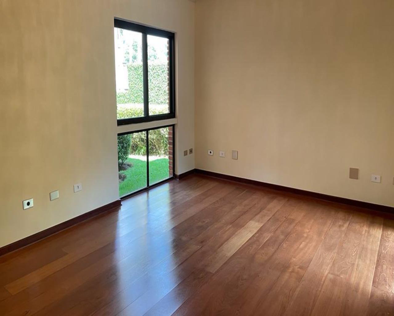 Casa de Condomínio à venda e aluguel com 4 quartos, 430m² - Foto 28