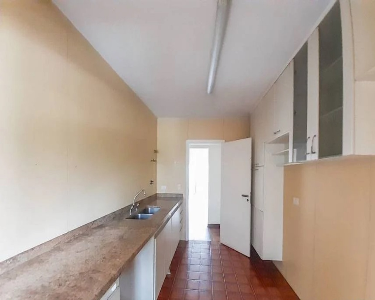 Apartamento à venda com 3 quartos, 167m² - Foto 4