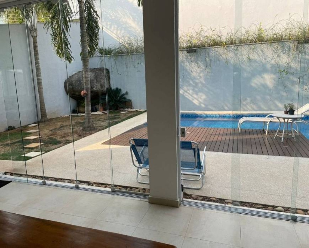 Casa de Condomínio à venda com 4 quartos, 550m² - Foto 3