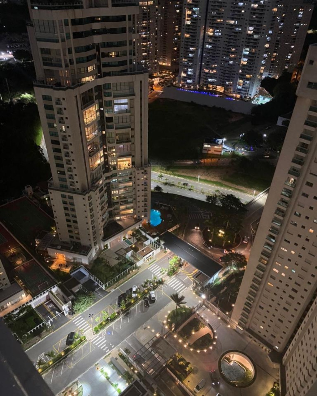 Cobertura à venda e aluguel com 4 quartos, 387m² - Foto 12