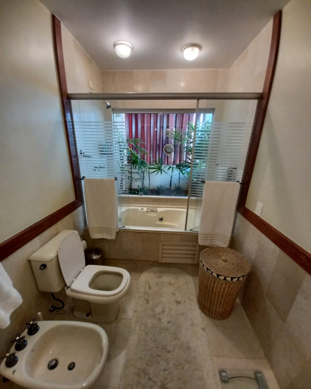 Casa de Condomínio à venda com 4 quartos, 330m² - Foto 28