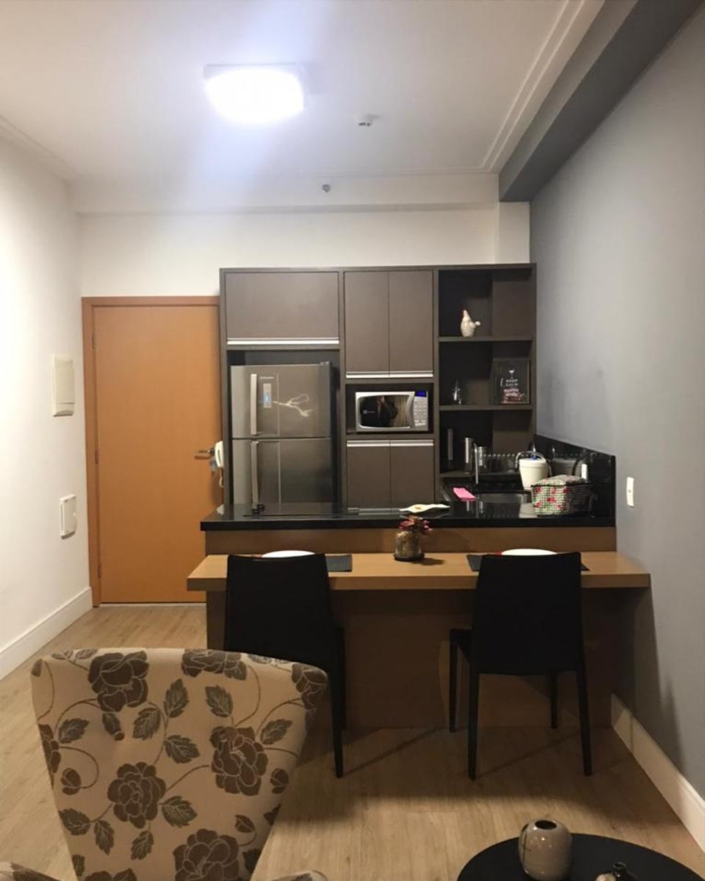 Apartamento à venda e aluguel com 1 quarto, 45m² - Foto 2