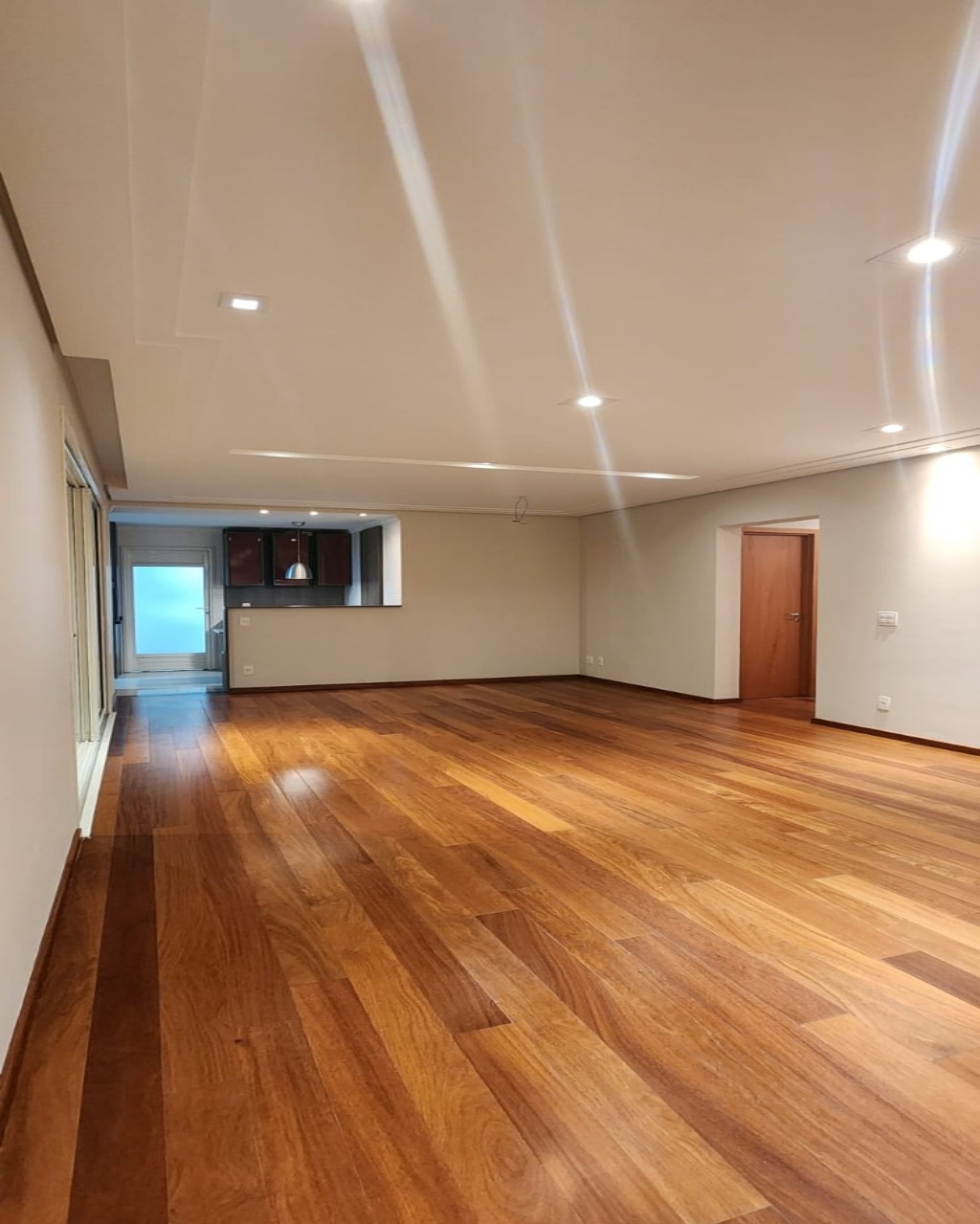 Apartamento à venda com 4 quartos, 156m² - Foto 20