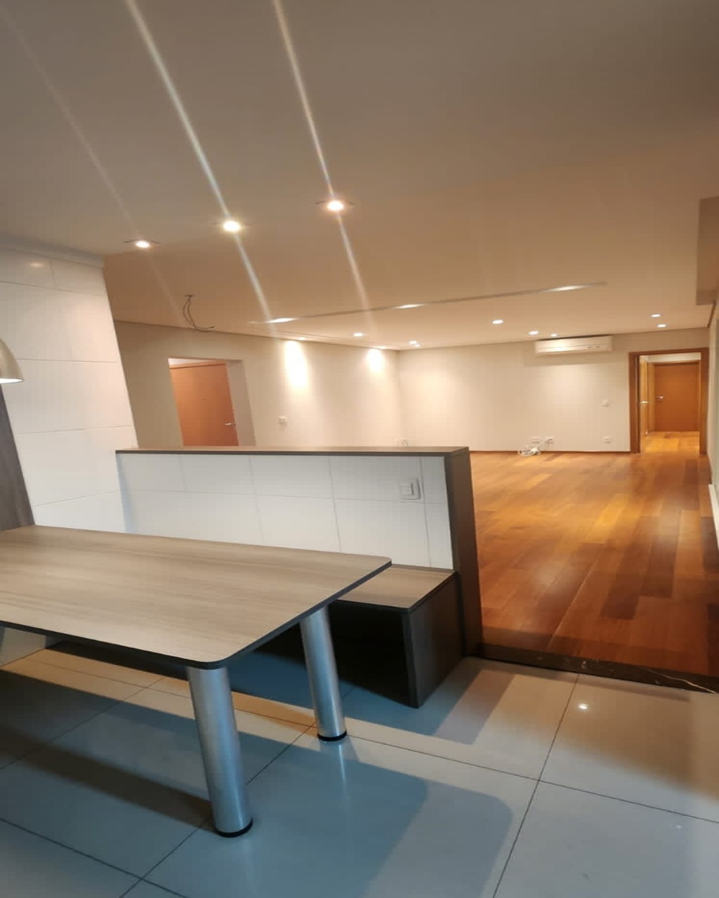 Apartamento à venda com 4 quartos, 156m² - Foto 4