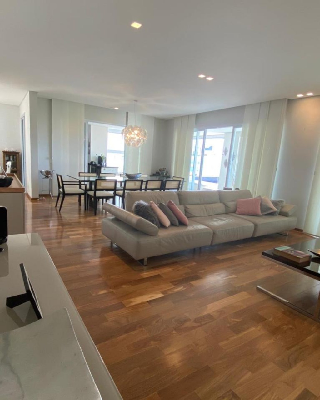 Apartamento à venda com 4 quartos, 284m² - Foto 1