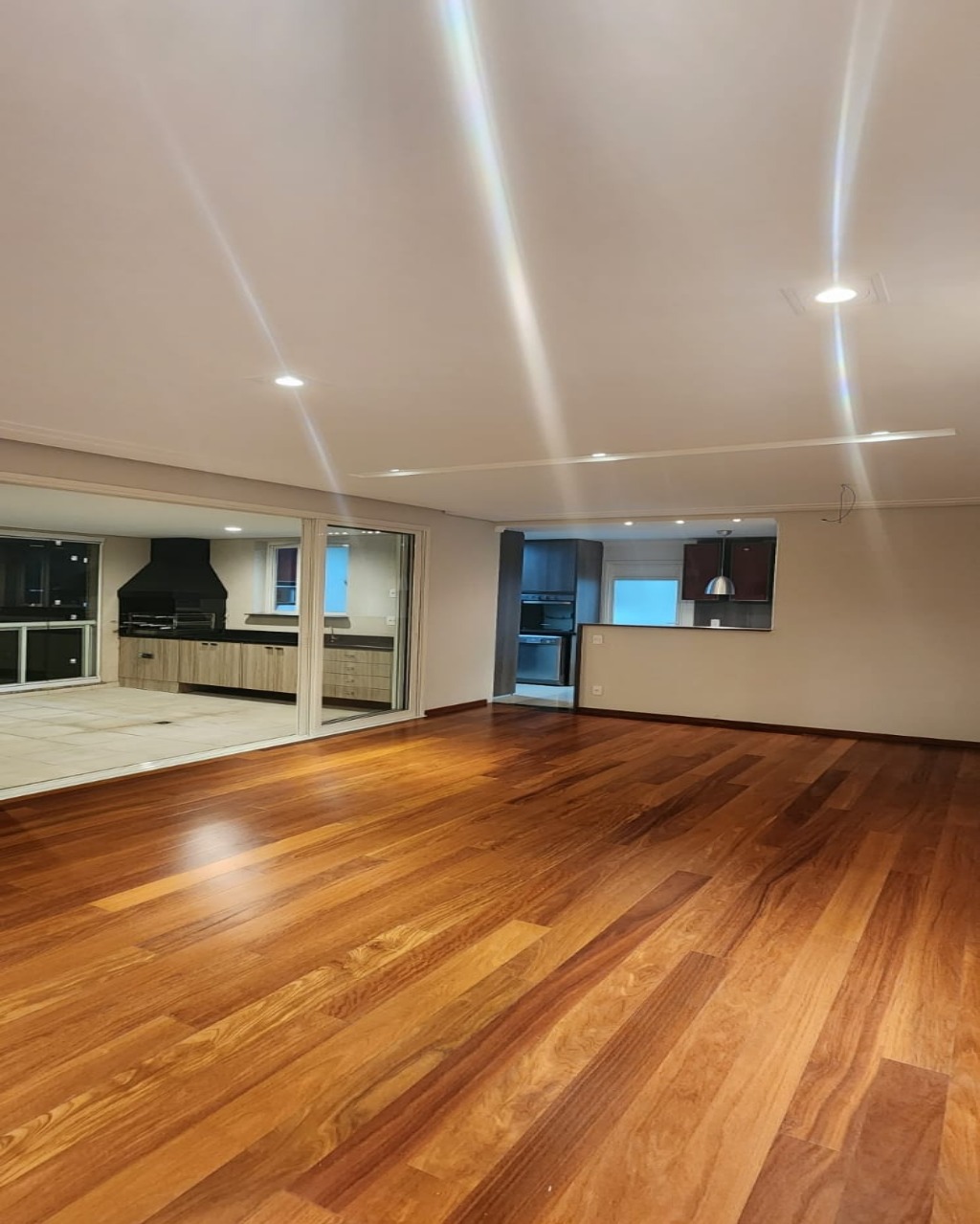 Apartamento à venda com 4 quartos, 156m² - Foto 18